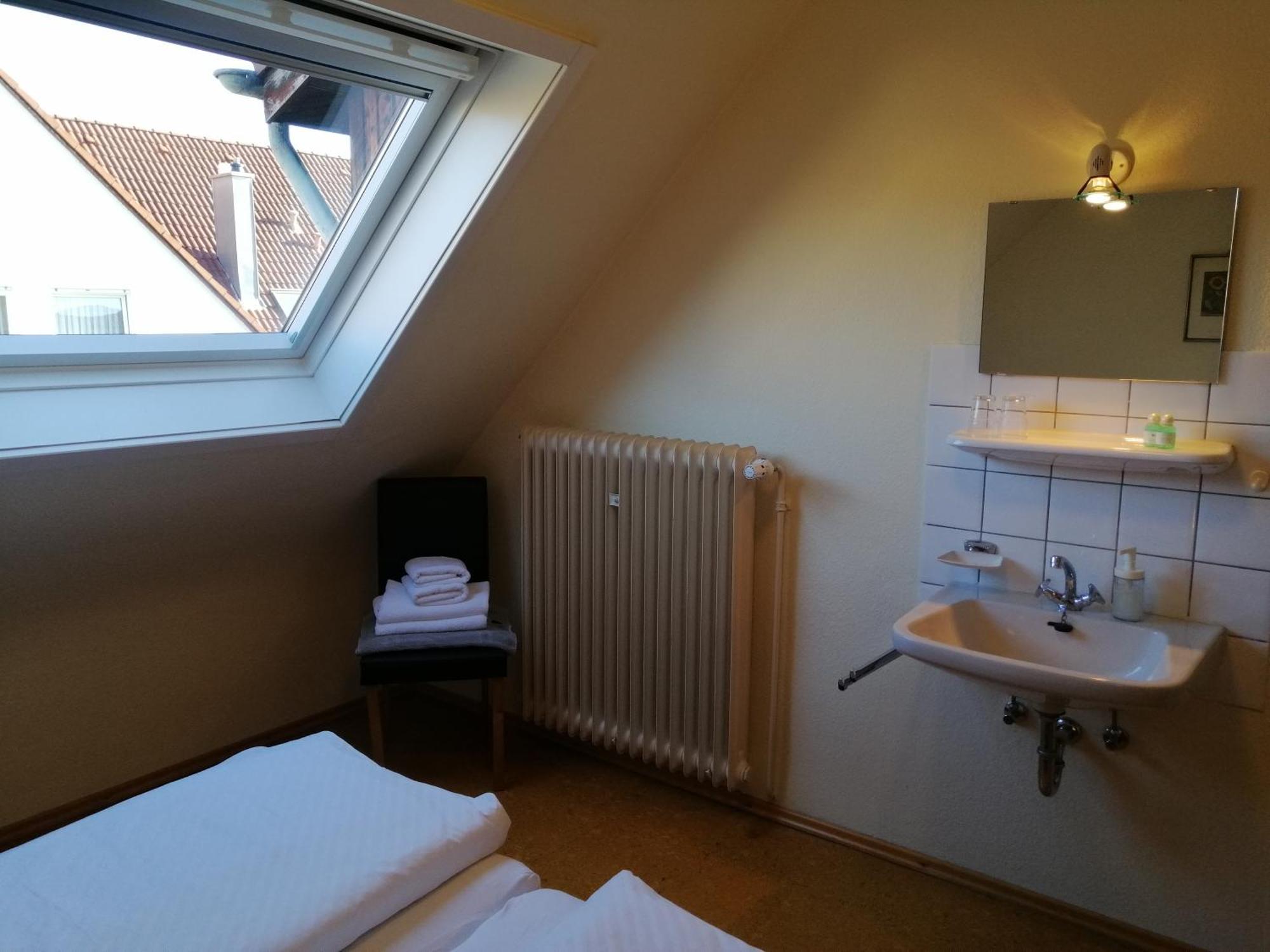 Hotel Garni Elisabeth Göppingen Szoba fotó