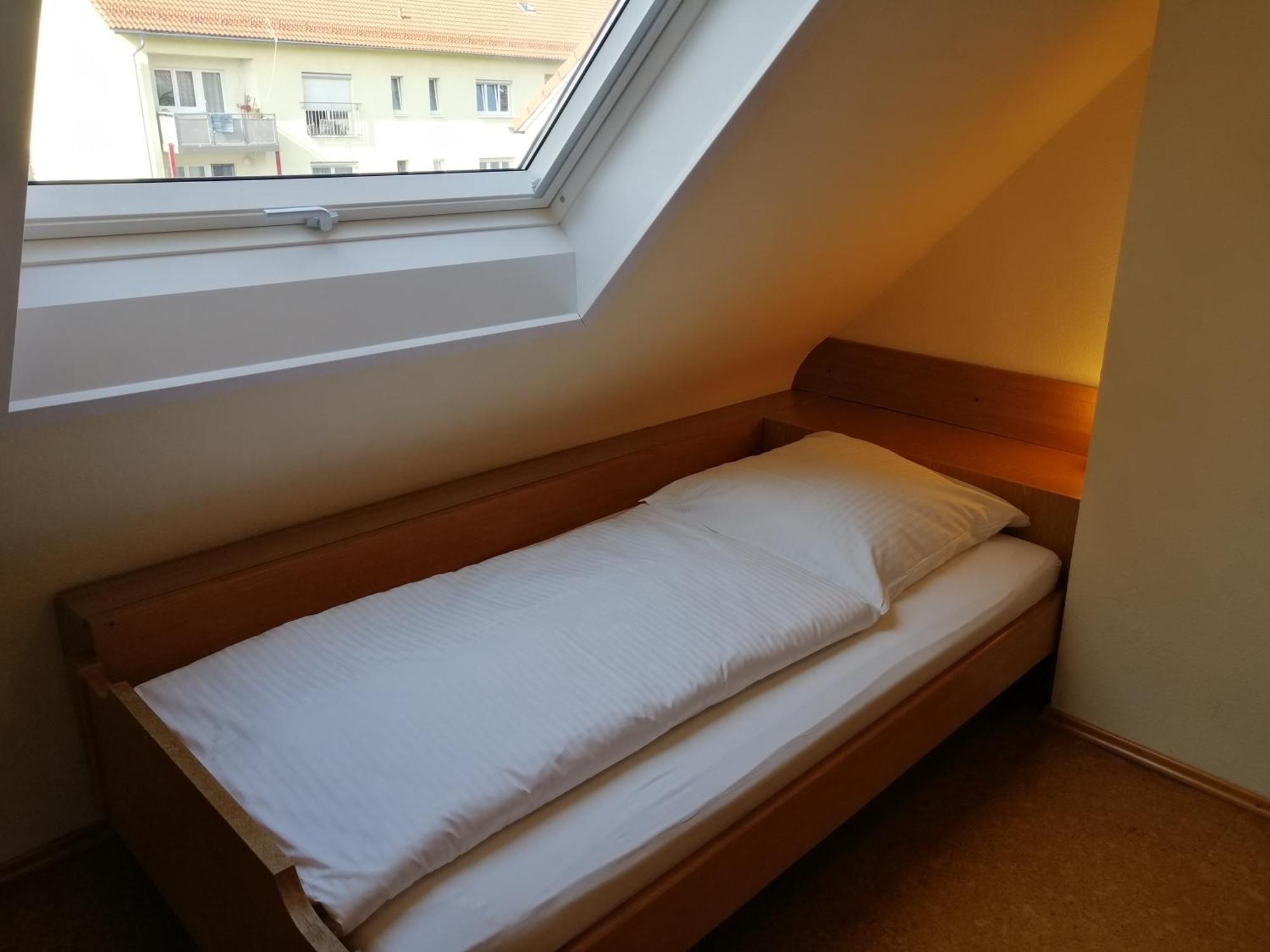 Hotel Garni Elisabeth Göppingen Szoba fotó
